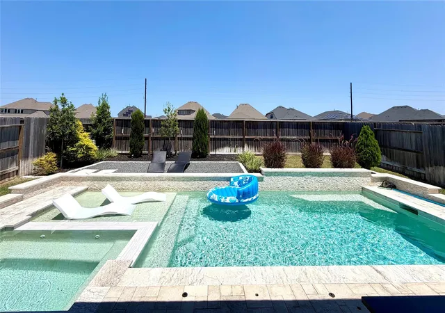 Photo 4 of Single family home for sale at 9214 Trimble Landing Dr, Tomball, TX 77375 | MLS# 53621385 | Listing updated on 2026-10-10
