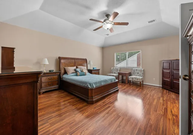 Photo 4 of Single family home for sale at 9302 Wandsworth Dr, Spring, TX 77379 | MLS# 10841192 | Listing updated on 2026-09-12