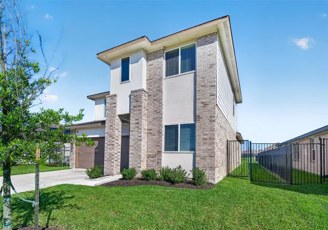 2nd image of 1322 Truckee River Dr, Rosharon, TX 77583 | MLS# 81183193