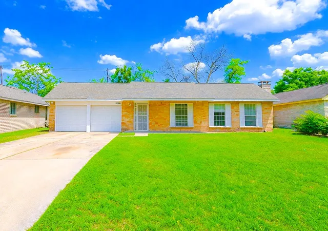 Photo 1 of Single family home for sale at 10930 W Bellfort Ave, Houston, TX 77099 | MLS# 56549721 | Listing updated on 2026-08-13