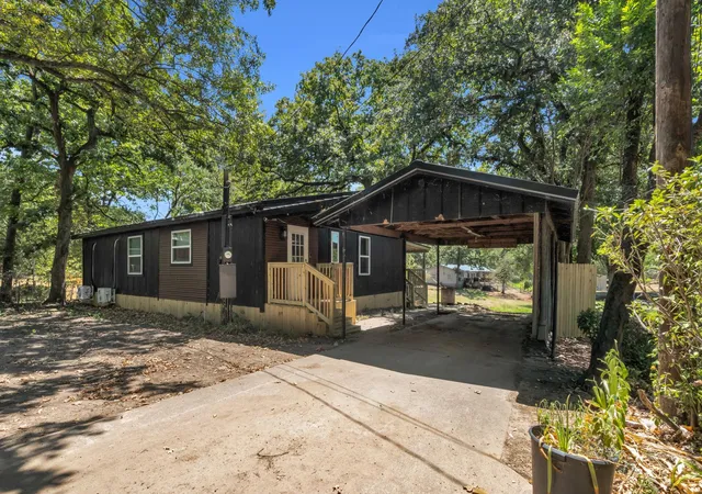 1st image of 111 Wren Ln, Gun Barrel City, TX 75156 | MLS# 29956125