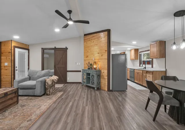 5th image of 111 Wren Ln, Gun Barrel City, TX 75156 | MLS# 29956125