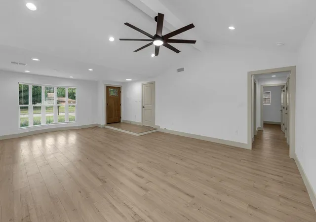 Photo 3 of Single family home for sale at 5202 Moonshadows Dr, Humble, TX 77346 | MLS# 81523367 | Listing updated on 2026-09-11