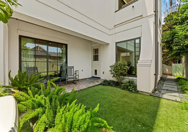 Photo 3 of Single family home for sale at 2328 Bissonnet St, Houston, TX 77005 | MLS# 30917754 | Listing updated on 2026-09-13