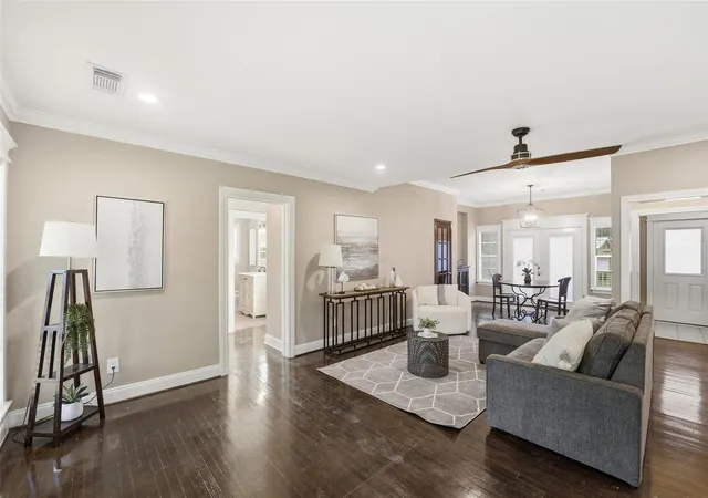 Photo 3 of Single family home for sale at 1008 Lawndale Ave, Brenham, TX 77833 | MLS# 9702782 | Listing updated on 2026-09-12