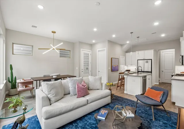 3rd image of 5207 Amber Sunrise Dr, Houston, TX 77018 | MLS# 56013412