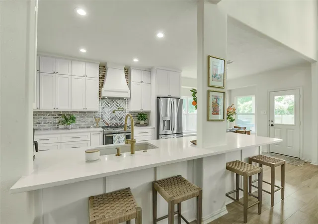 Photo 1 of Single family home for sale at 38 Hallmark Dr, Conroe, TX 77304 | MLS# 66337350 | Listing updated on 2026-08-16