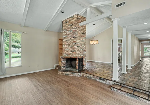 5th image of 2301 Longwood Dr, Pearland, TX 77581 | MLS# 68521745