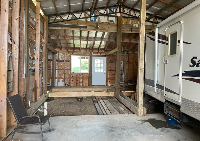 4th image of 318 Porpoise, Palacios, TX 77465 | MLS# 34887602