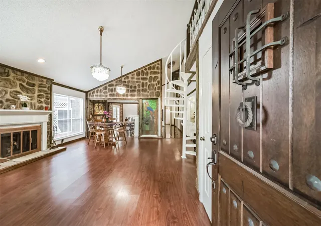 3rd image of 2814 Waypark Dr, Houston, TX 77082 | MLS# 3018630