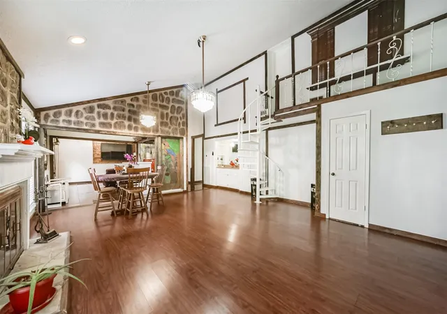 4th image of 2814 Waypark Dr, Houston, TX 77082 | MLS# 3018630