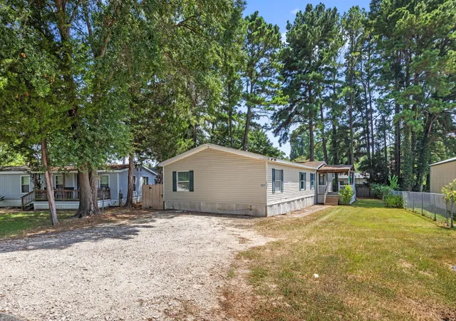 1st image of 14279 Shadow Bay Dr, Willis, TX 77318 | MLS# 4591282