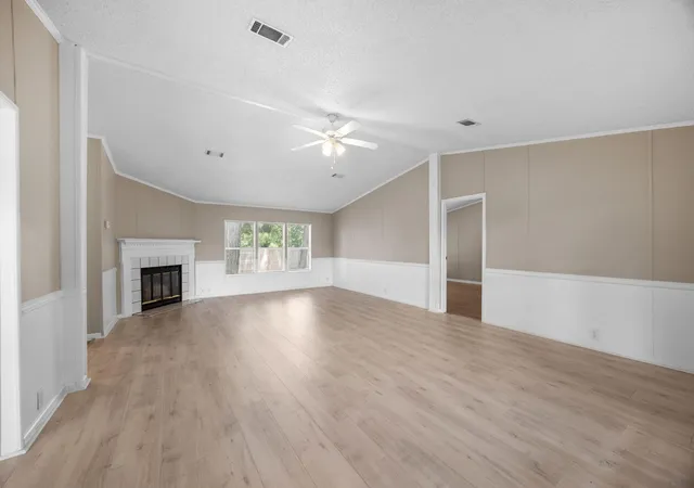 5th image of 14279 Shadow Bay Dr, Willis, TX 77318 | MLS# 4591282