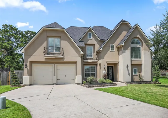 Photo 3 of Single family home for sale at 409 Old Orchard Way, Dickinson, TX 77539 | MLS# 3966071 | Listing updated on 2026-09-14