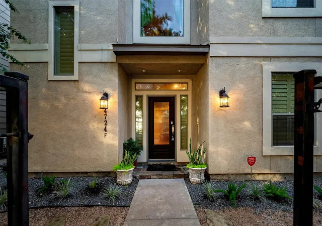 2nd image of 4724 Banning Dr #F, Houston, TX 77027 | MLS# 28826146