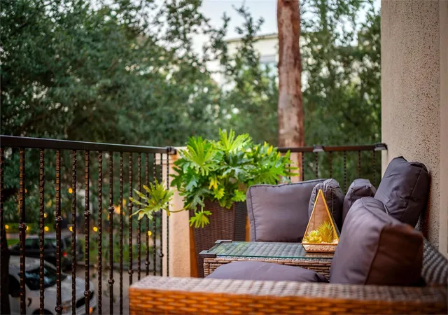 37th image of 4724 Banning Dr #F, Houston, TX 77027 | MLS# 28826146