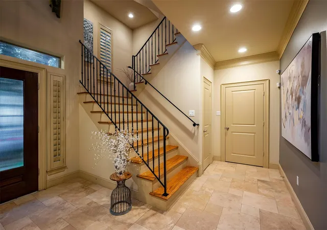 4th image of 4724 Banning Dr #F, Houston, TX 77027 | MLS# 28826146