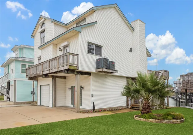 2nd image of 151 Tamana Dr, Galveston, TX 77554 | MLS# 71892142