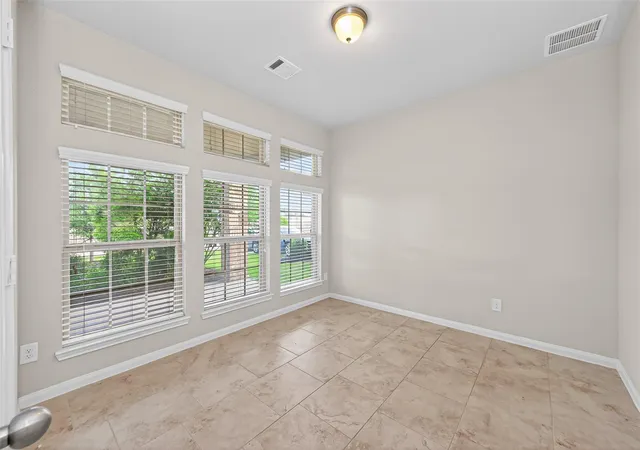 5th image of 3795 Lake Bend Shore Dr, Spring, TX 77386 | MLS# 71251554