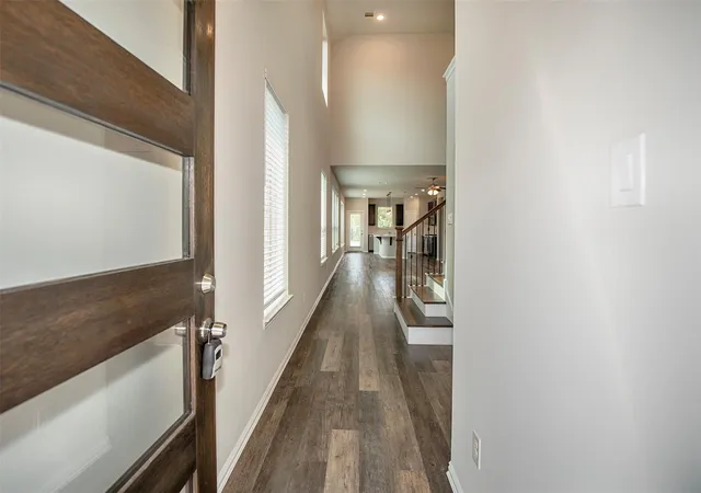 3rd image of 10642 Wagner St, Rosharon, TX 77583 | MLS# 38664474