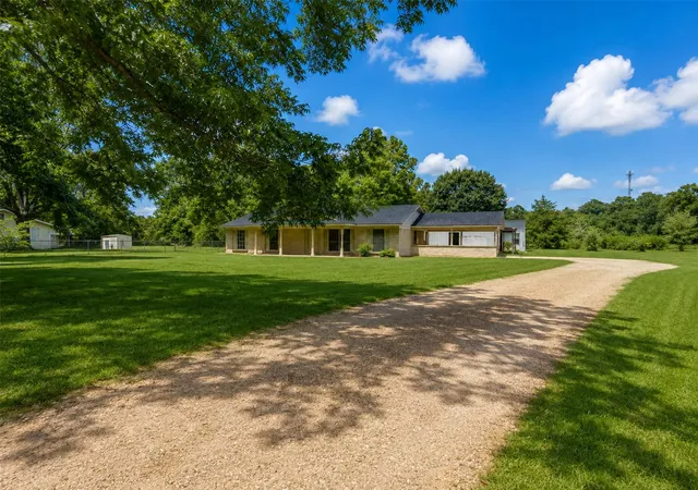 Photo 2 of Single family home for sale at 651 County Rd 319, Cleveland, TX 77327 | MLS# 47206841 | Listing updated on 2026-09-12