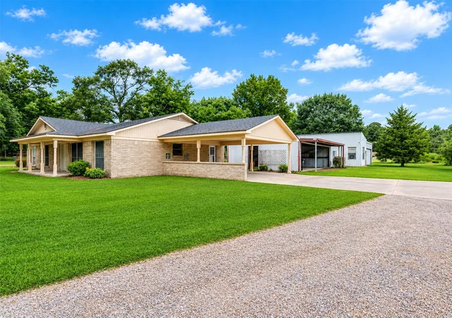 Photo 3 of Single family home for sale at 651 County Rd 319, Cleveland, TX 77327 | MLS# 47206841 | Listing updated on 2026-09-12