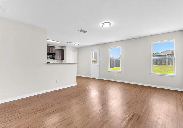 Photo 3 of Single family home for sale at 6211 Baywood Crst, San Antonio, TX 78222 | MLS# 9047891 | Listing updated on 2026-09-18