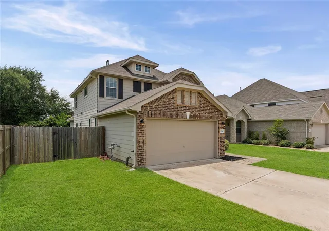Photo 2 of Single family home for sale at 8946 Westfield Glen Ct, Houston, TX 77083 | MLS# 82374263 | Listing updated on 2026-08-16