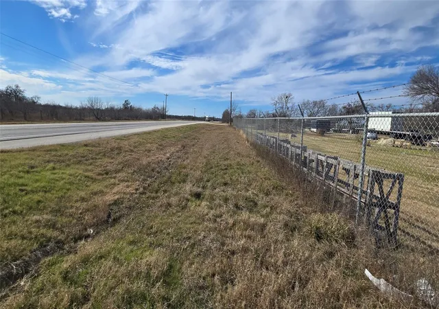 4th image of 4099 State Hwy 7 E, Kosse, TX 76653 | MLS# 62227808