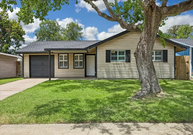 1st image of 3809 Ramsey Dr, Pasadena, TX 77503 | MLS# 51143536