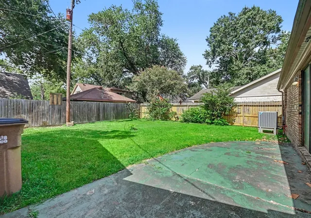 23rd image of 5113 Cottonwood Cir, Dickinson, TX 77539 | MLS# 69357671