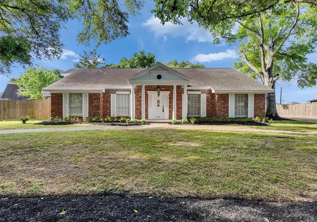 1st image of 7814 Knob Hill Ave, Pasadena, TX 77505 | MLS# 80070385