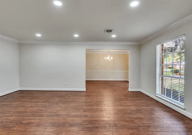 3rd image of 7814 Knob Hill Ave, Pasadena, TX 77505 | MLS# 80070385