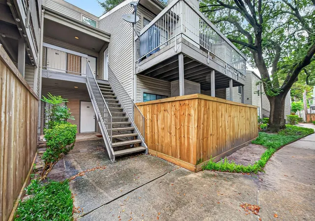 Photo 1 of Condo for sale at 9707 Richmond Ave #118, Houston, TX 77042 | MLS# 49525728 | Listing updated on 2026-08-13