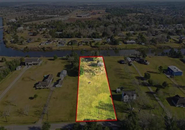 3rd image of 0 Robinson Rd, Hitchcock, TX 77563 | MLS# 84165588