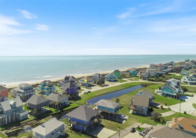 Photo 2 of Single family home for sale at 3026 Copacabana Dr, Port Bolivar, TX 77650 | MLS# 70883260 | Listing updated on 2026-08-13