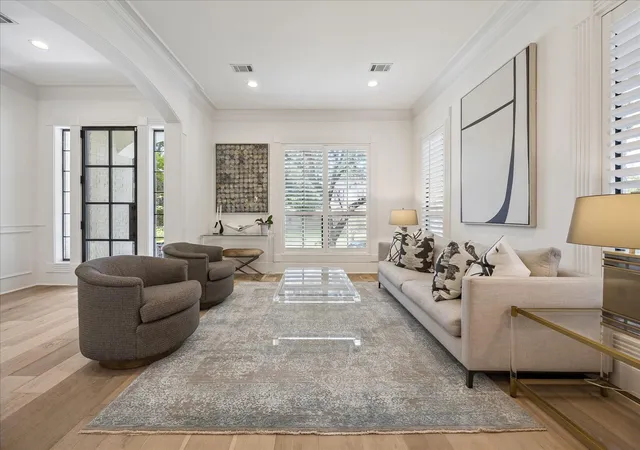 Photo 3 of Sale Pending at 3807 Durness Way, Houston, TX 77025 | MLS# 22389115 | Listing updated on 2026-09-04