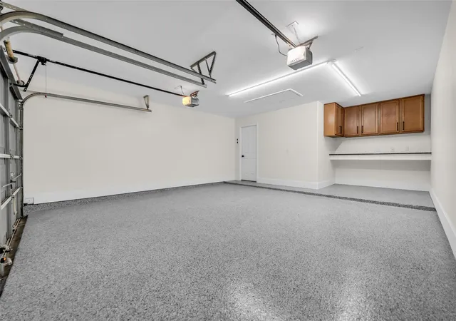 Photo 4 of Single family home for sale at 3906 Inglewood Cir, Missouri City, TX 77459 | MLS# 72746350 | Listing updated on 2026-08-23