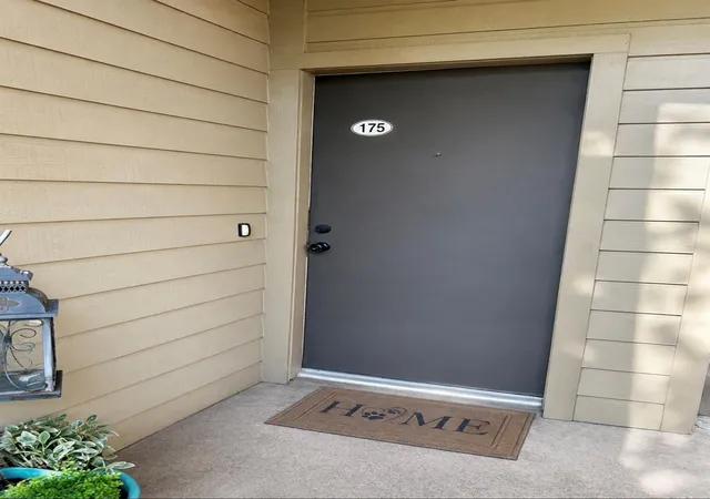 Photo 1 of Condo for sale at 10049 Westpark Dr #175, Houston, TX 77042 | MLS# 7159450 | Listing updated on 2026-08-17