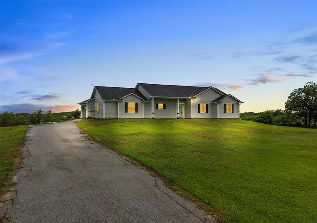 32nd image of 10015 S Redfish Dr, Hitchcock, TX 77563 | MLS# 8218141