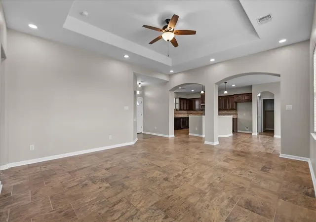 5th image of 10015 S Redfish Dr, Hitchcock, TX 77563 | MLS# 8218141