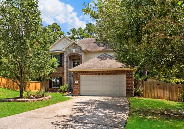 Photo 1 of Single family home for sale at 10 Otter Lodge Pl, Spring, TX 77382 | MLS# 70615668 | Listing updated on 2026-09-02