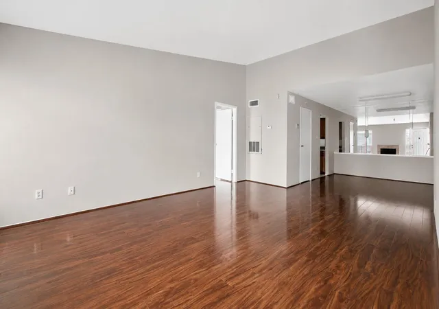 Photo 2 of Condo for sale at 7400 Bellerive Dr #1702, Houston, TX 77036 | MLS# 98297582 | Listing updated on 2026-09-01