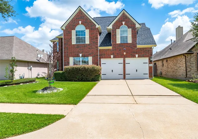 Photo 1 of Sale Pending at 11239 Riverridge Park Ln, Houston, TX 77089 | MLS# 60800407 | Listing updated on 2026-08-31
