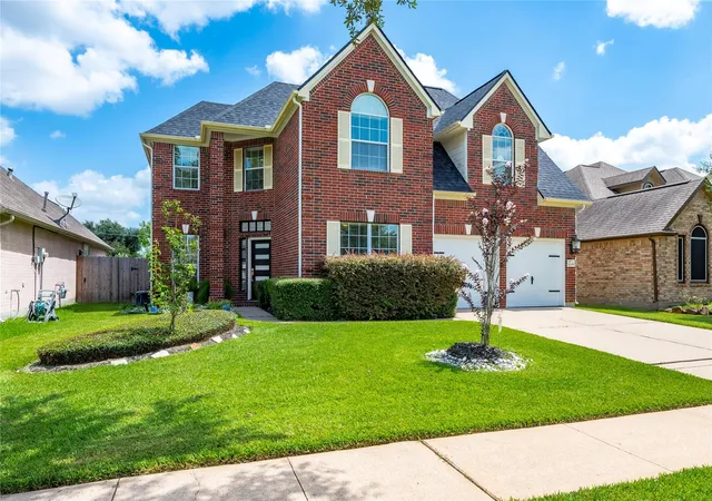 Photo 2 of Sale Pending at 11239 Riverridge Park Ln, Houston, TX 77089 | MLS# 60800407 | Listing updated on 2026-08-31