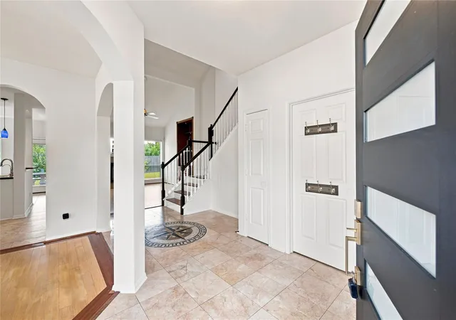 Photo 4 of Sale Pending at 11239 Riverridge Park Ln, Houston, TX 77089 | MLS# 60800407 | Listing updated on 2026-08-31