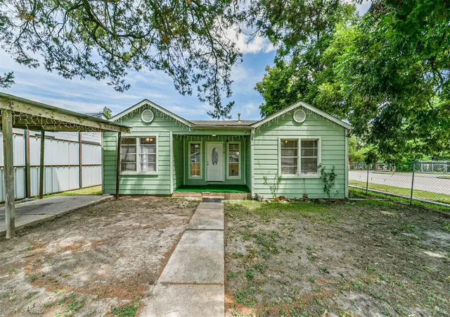 Photo 1 of Single family home for sale at 6219 Longview St, Houston, TX 77020 | MLS# 26524905 | Listing updated on 2026-09-13