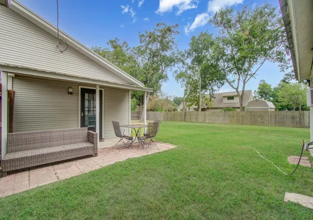 39th image of 502 S College St, Weimar, TX 78962 | MLS# 68052956