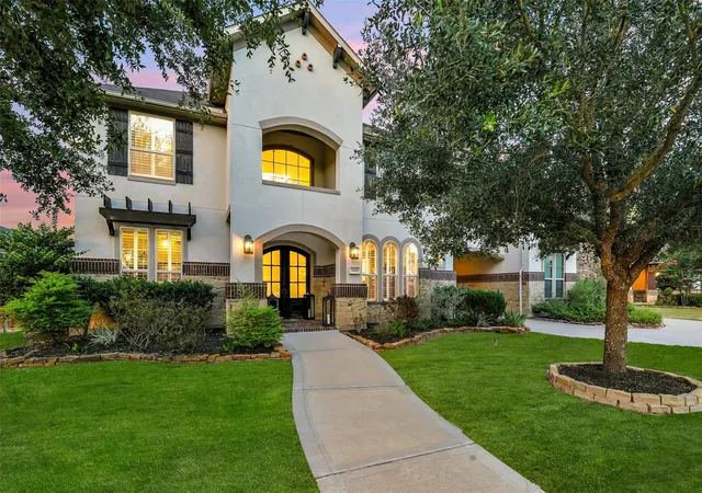 Photo 1 of Mansion for sale at 5410 Briarcliff Ln, Fulshear, TX 77441 | MLS# 65263100 | Listing updated on 2026-09-12
