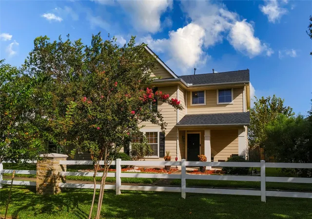 Photo 1 of Single family home for sale at 614 Pinto Springs Ln, Houston, TX 77073 | MLS# 71927156 | Listing updated on 2026-08-16